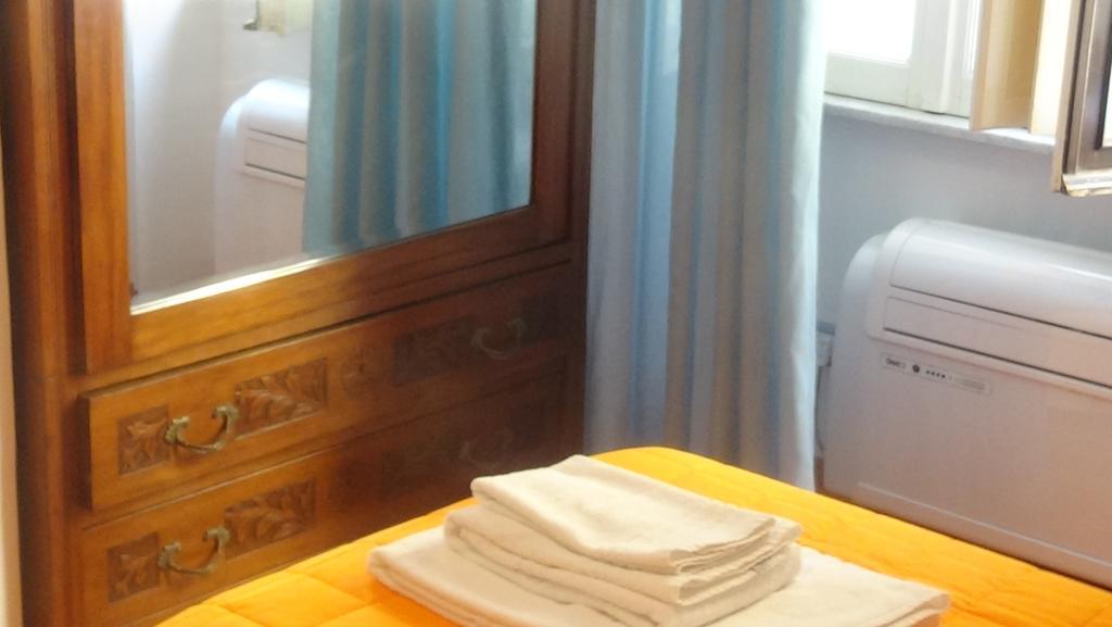 Bed And Breakfast Adduci'S House ローマ エクステリア 写真