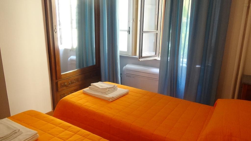 Bed And Breakfast Adduci'S House ローマ エクステリア 写真