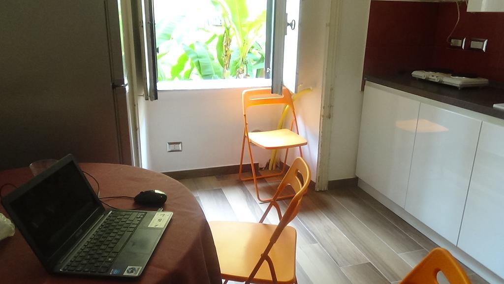 Bed And Breakfast Adduci'S House ローマ エクステリア 写真